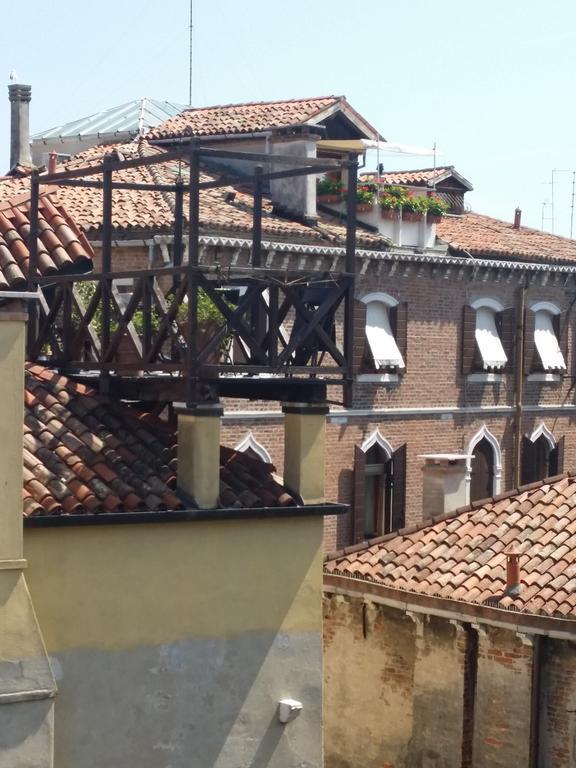 Elegant Terrace Apartment Near Piazza San Marco Last Floor No Lift Venice Exterior photo