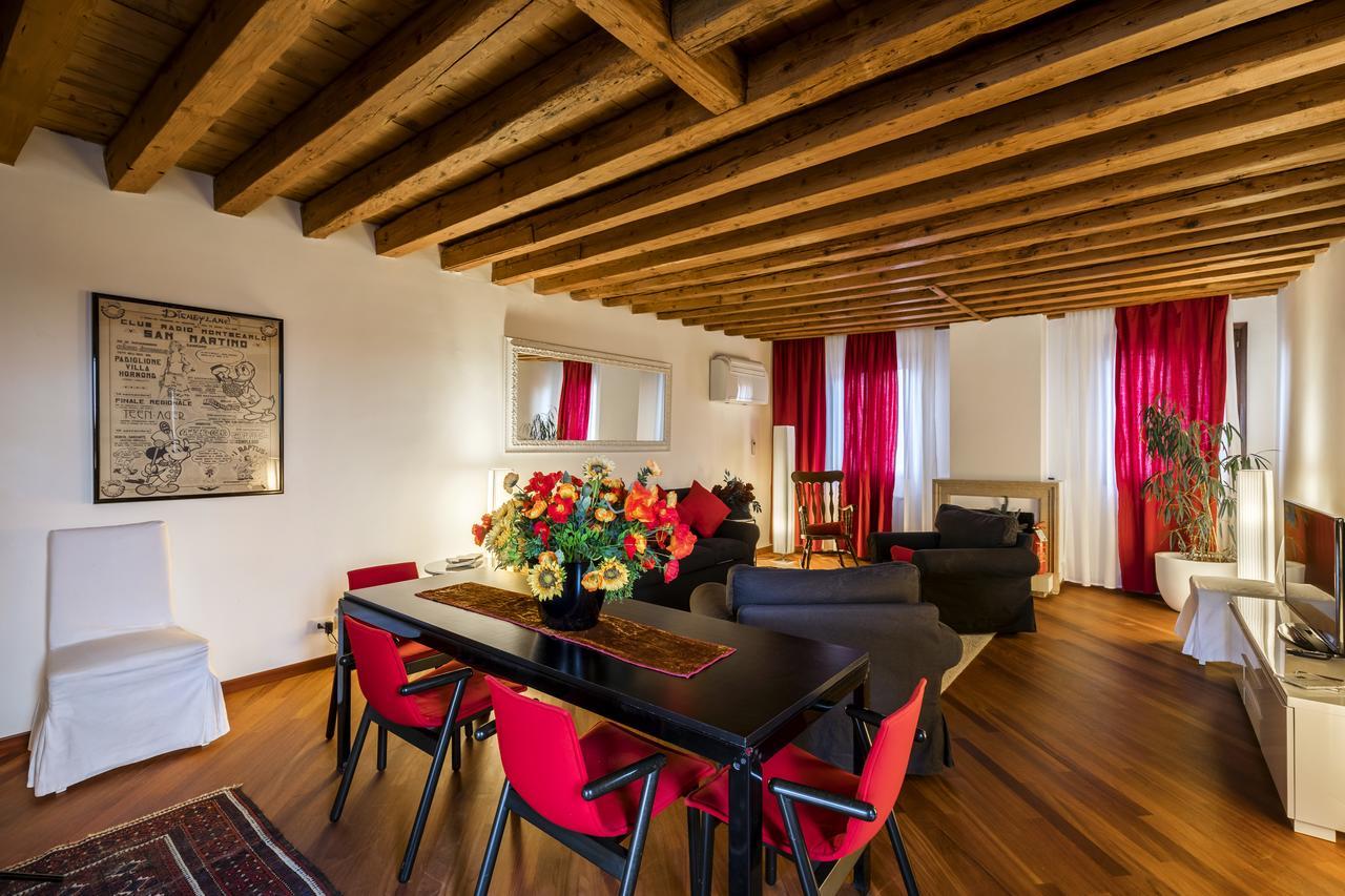 Elegant Terrace Apartment Near Piazza San Marco Last Floor No Lift Venice Exterior photo