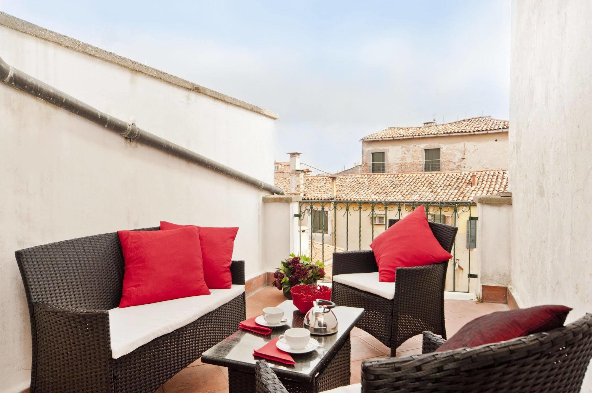 Elegant Terrace Apartment Near Piazza San Marco Last Floor No Lift Venice Exterior photo