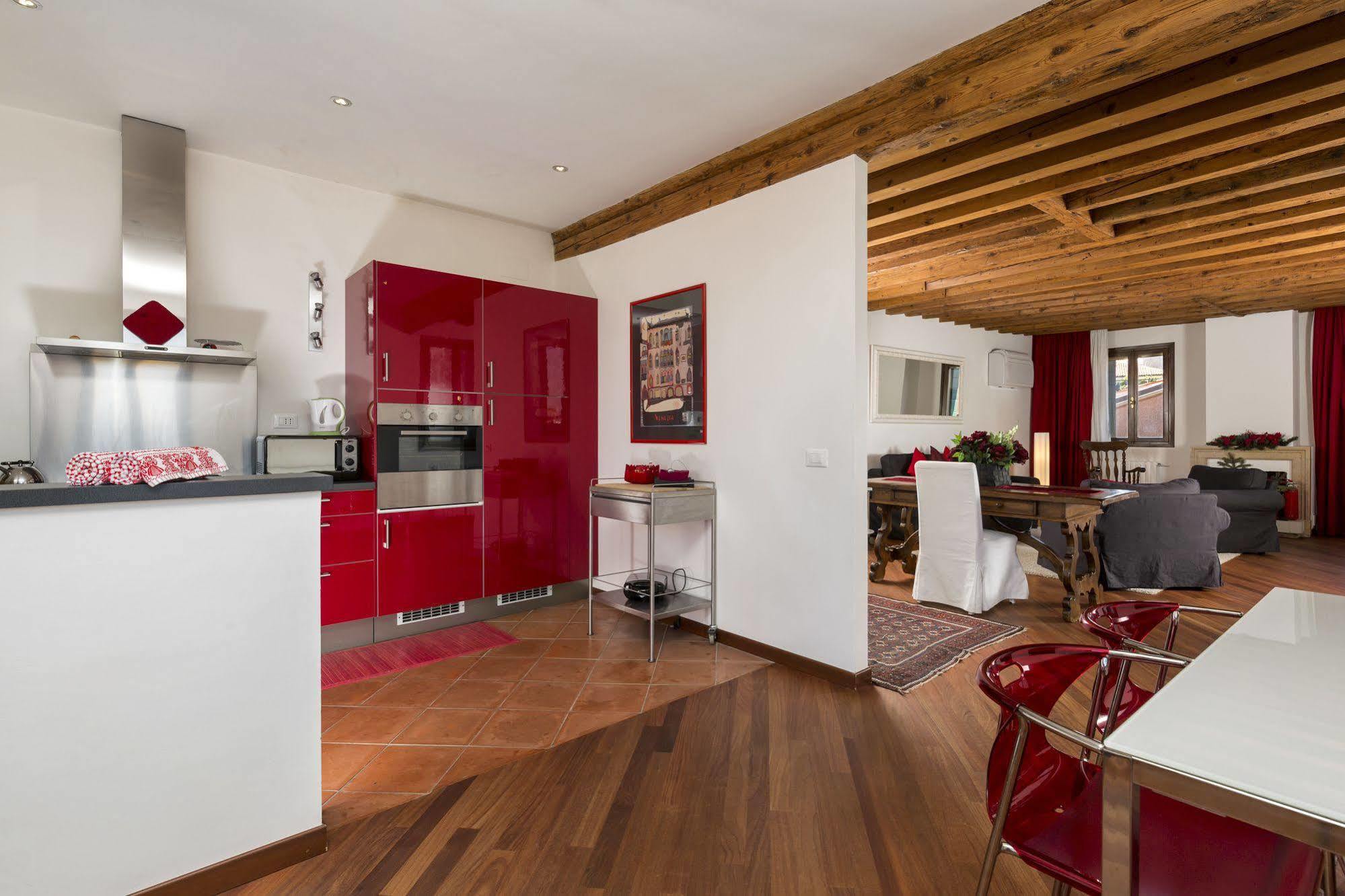 Elegant Terrace Apartment Near Piazza San Marco Last Floor No Lift Venice Exterior photo